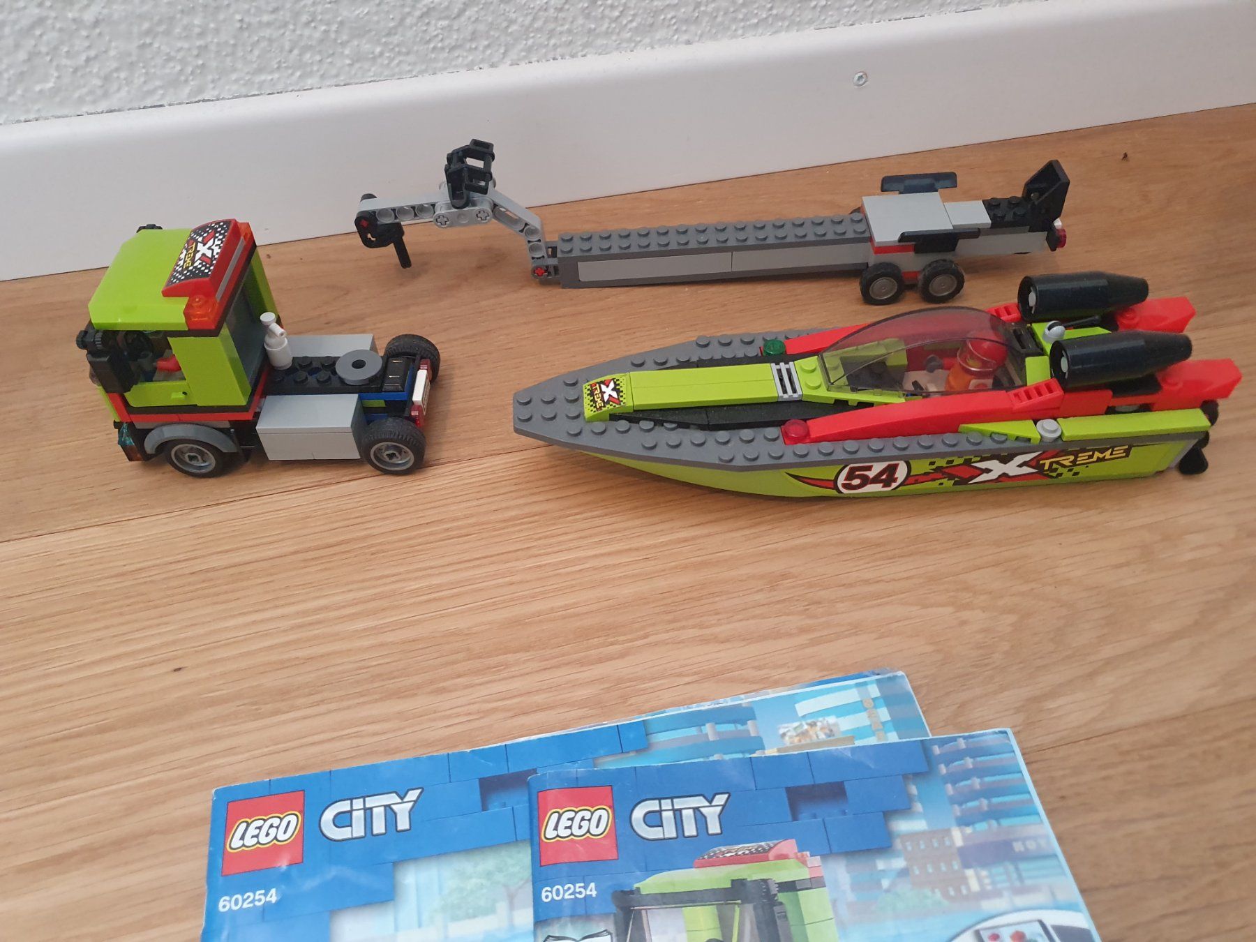 Lego Giocattoli: Lego City 60254 Rennboot Transporter – Usato da Arni AG venduto da Xalia