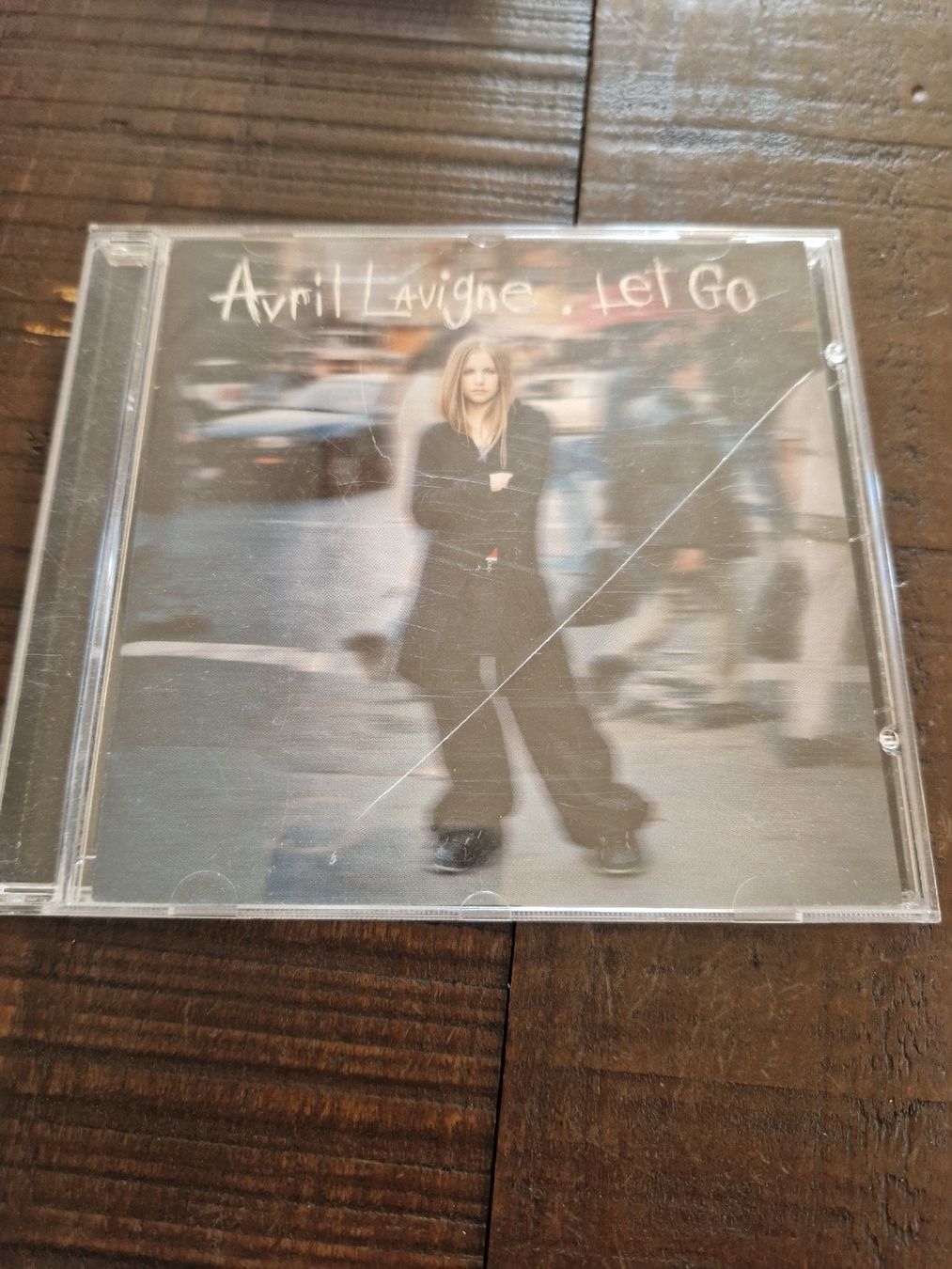 CD: CD Avril Lavigne - Let Go – Usato da Rain venduto da -LUMA-