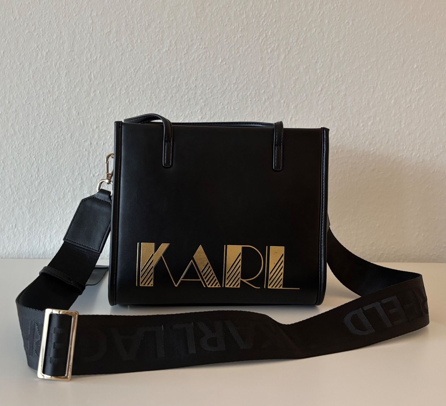 Karl Lagerfeld Borse da donna: KARL LAGERFELD Handtasche schwarz – Nuovo e nell'imballaggio originale da Aarau venduto da cpi_j52n 2