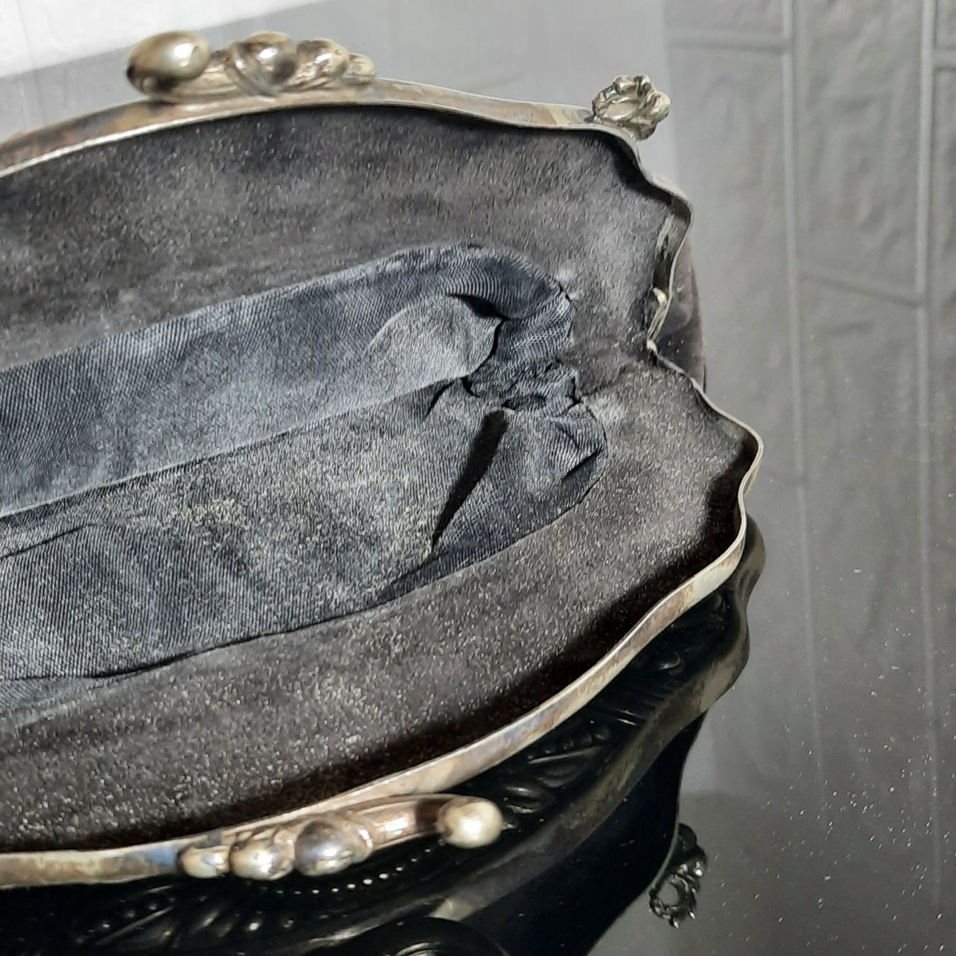 Chemises: Klassische Tasche mit harmonischem Design – D'occasion à Unterägeri par Altgoldschmuck 3