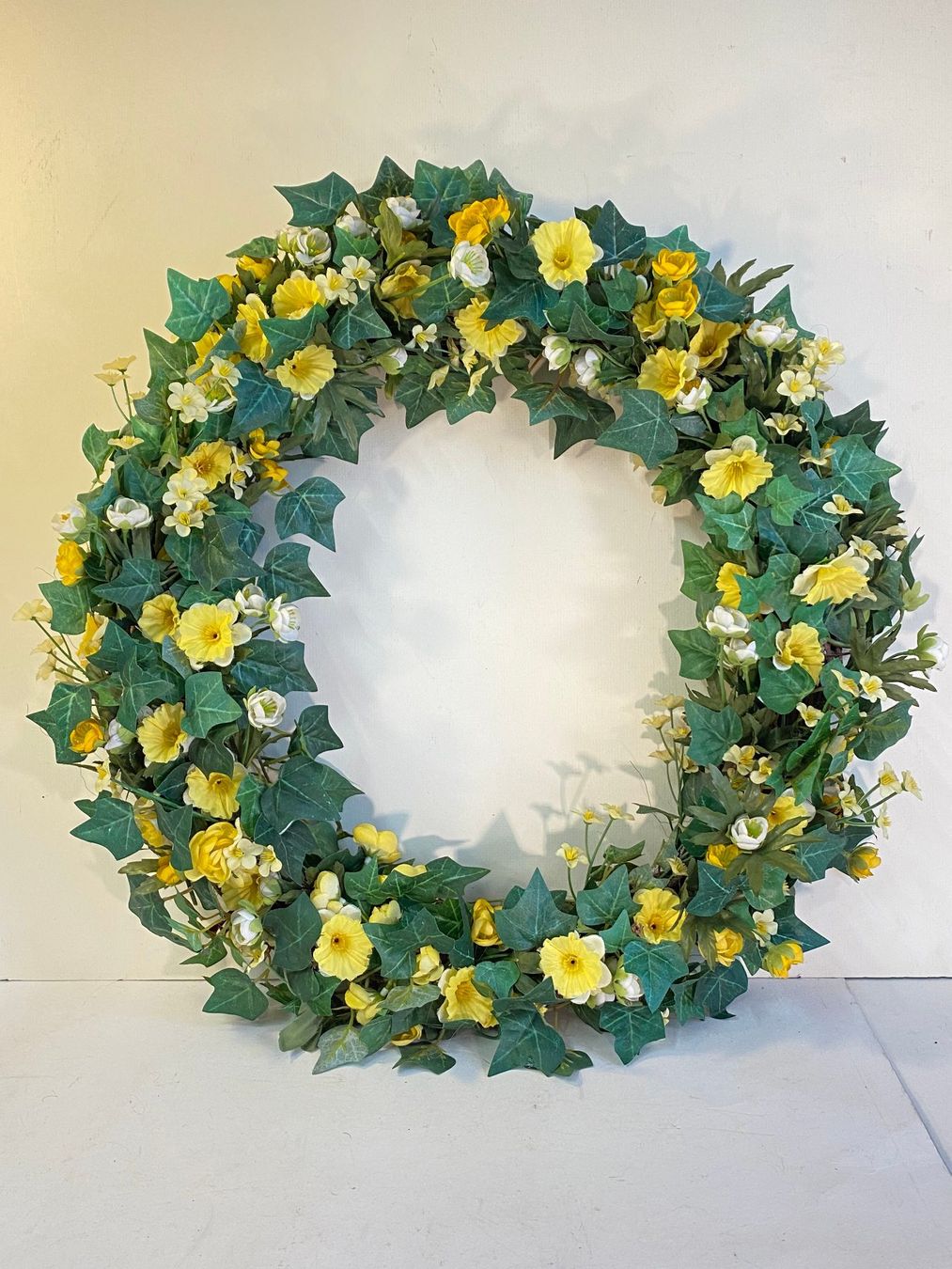 Toutes les décorations: Künstlicher Blumenkranz – D'occasion à Schaffhausen par VintageCity