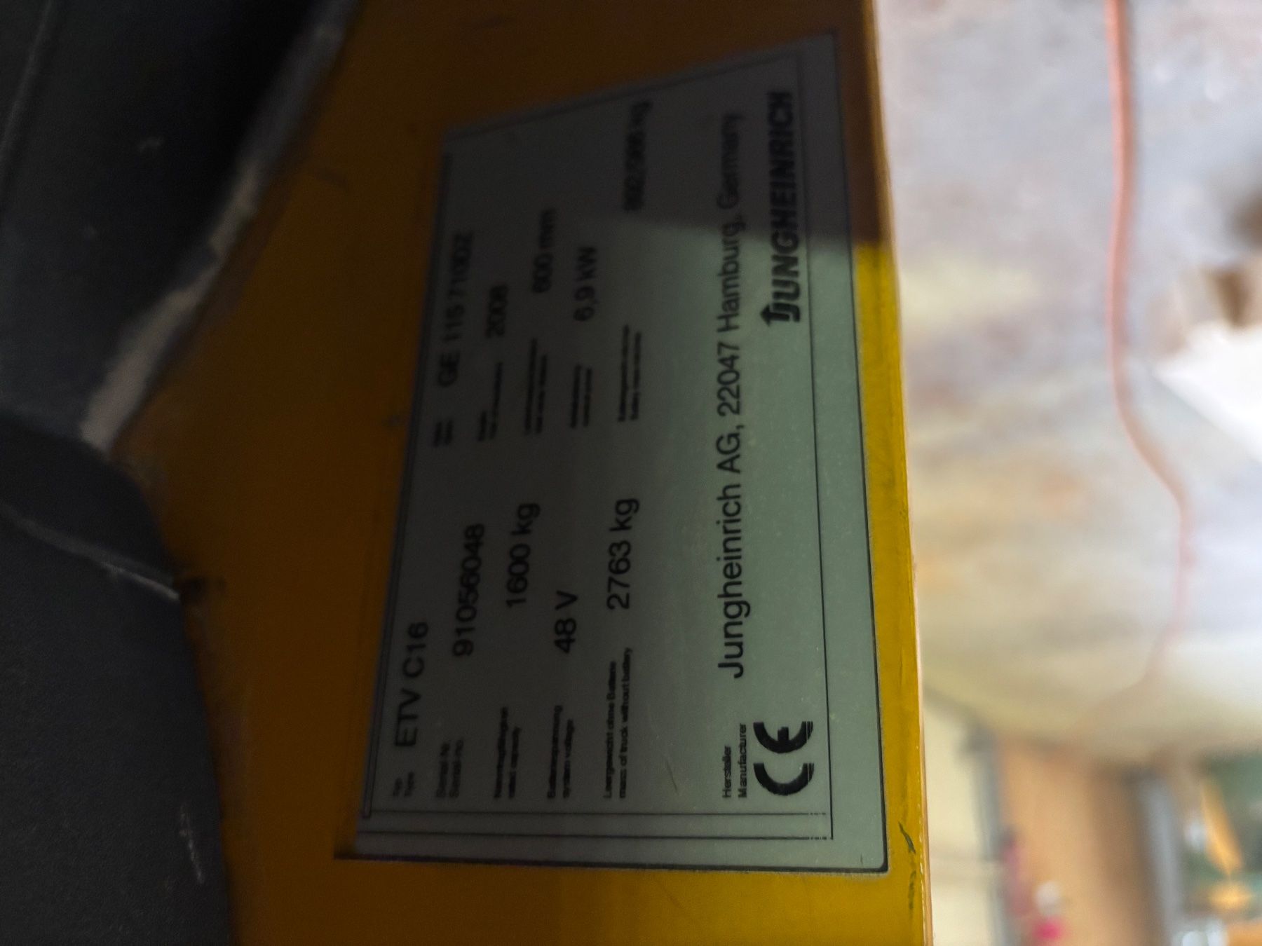 Jungheinrich Carrelli elevatori e a forche: Schubmast Stapler für Draussen – Usato da Kandergrund venduto da lorenzsteiner 2