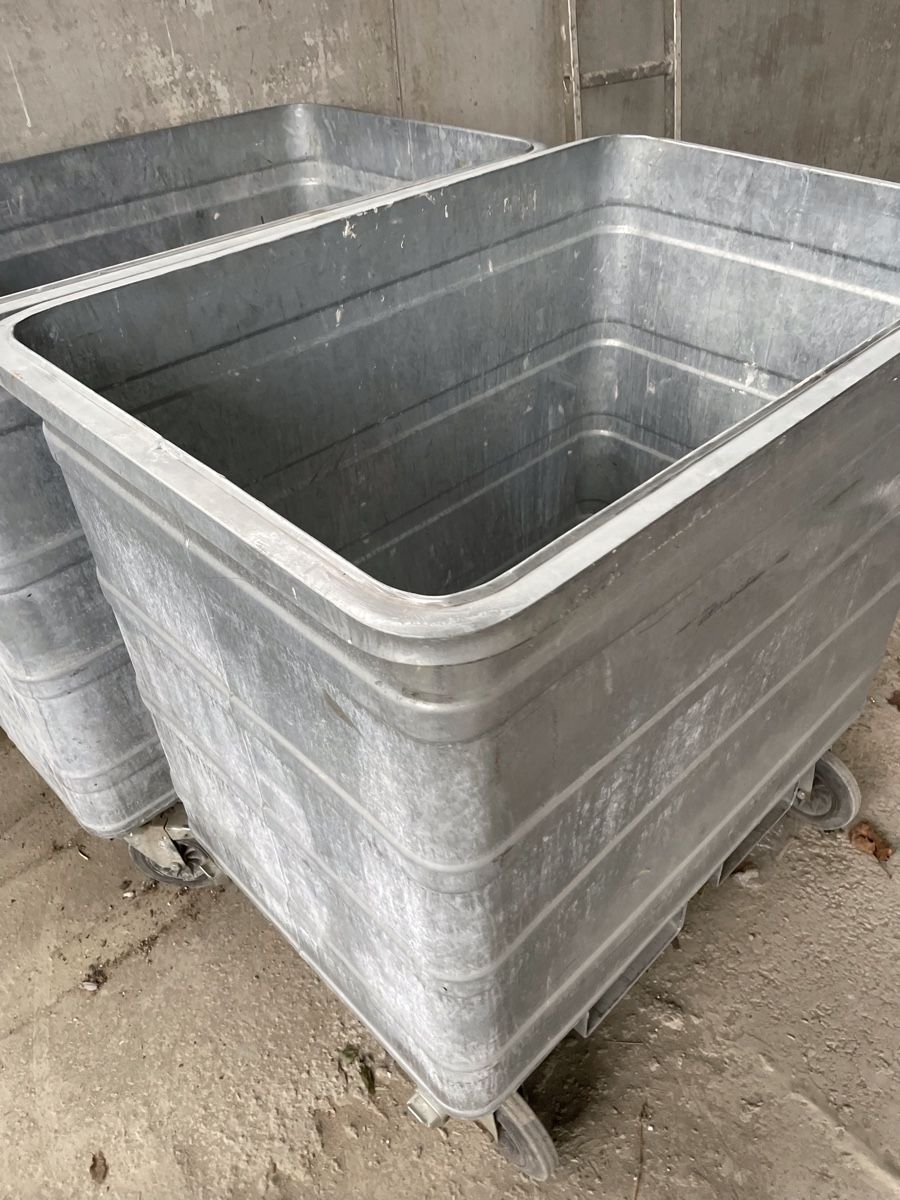Altro per Ufficio & Commercio: Abfallcontainer Müllcontainer Container 800 L Stapelschlaufe – Usato da Neuenhof venduto da Tvr2 1