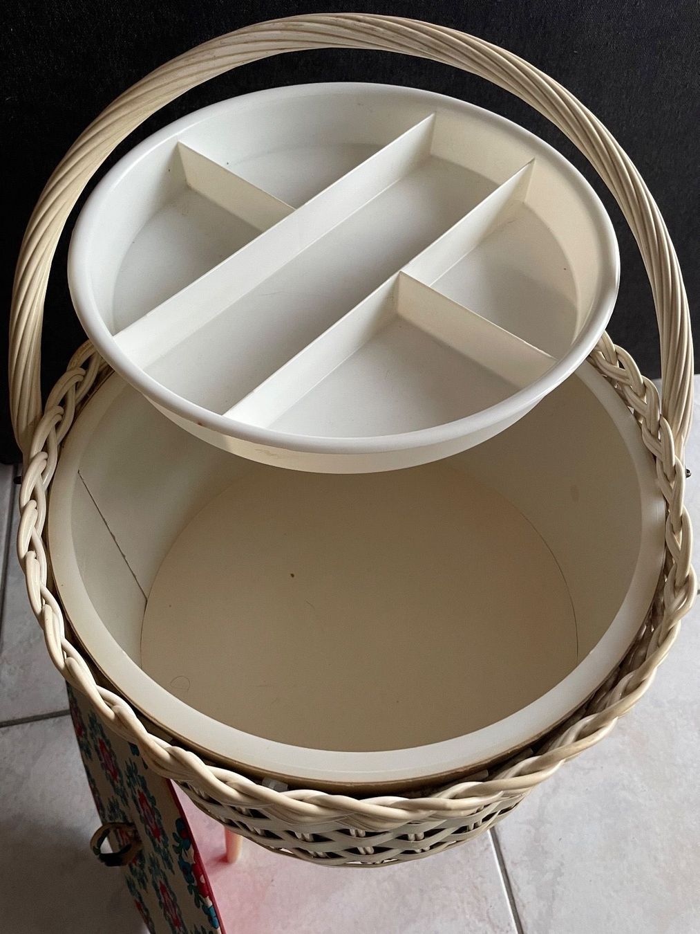 Sonstiges zum Basteln & Handarbeiten: Ancienne Boîte à Couture Tripode Vintage – Gebraucht aus Vallamand von Bricbracbroc82 4