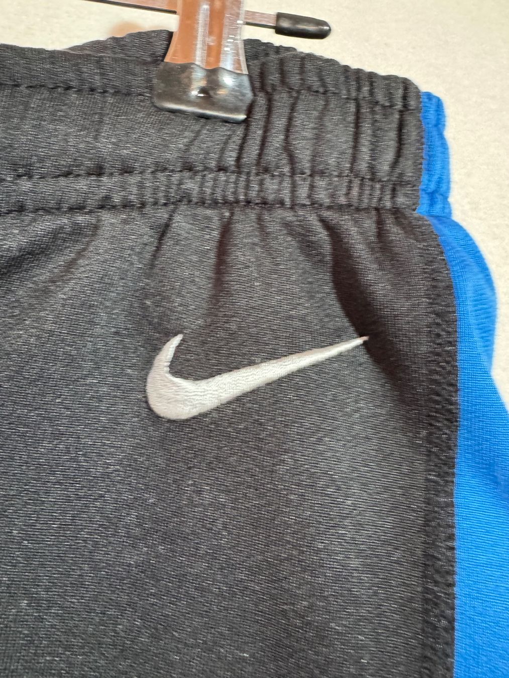 Nike Pantaloni: Trainingshose von Nike ca Gr. S/M – Usato da Grosswangen venduto da SALE_SALE_SALE 1