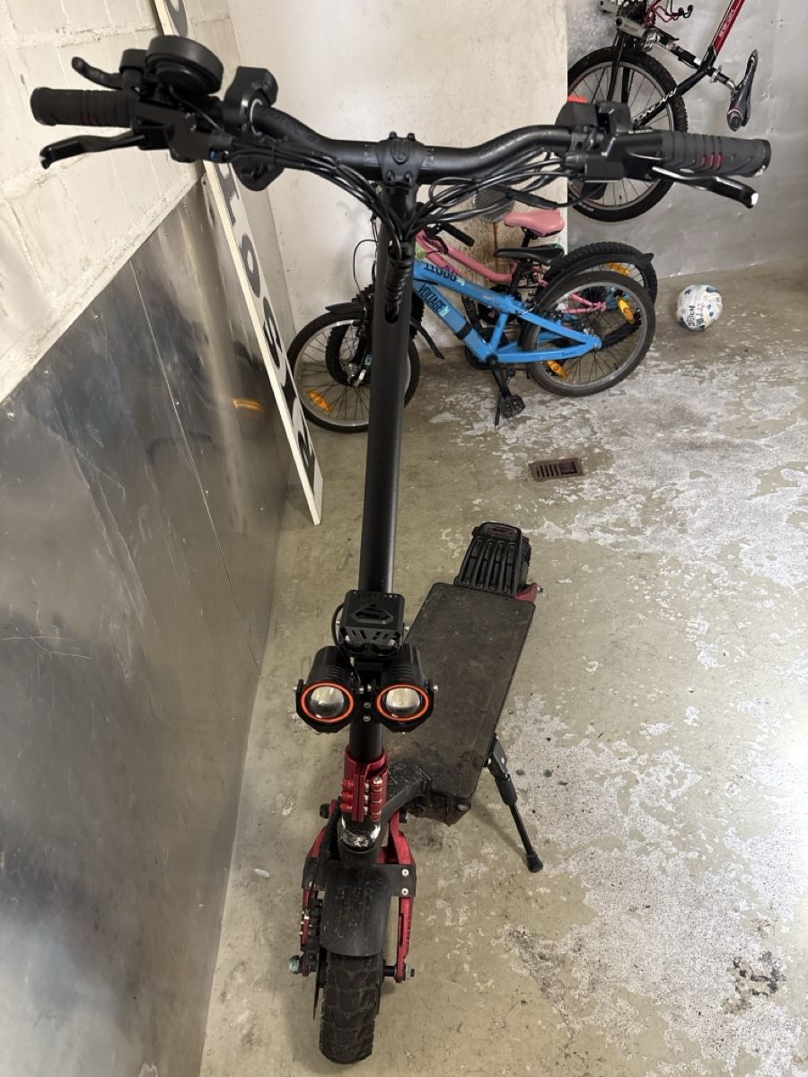 Scooters: E-Roller – Defekt aus Immensee von sabuhol 1