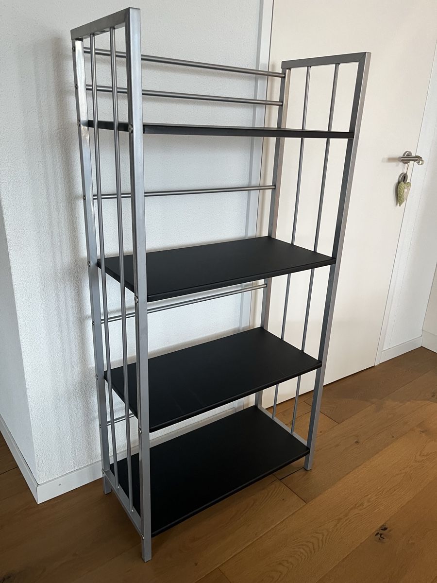 Scaffali: Robustes Metallregal mit 4 Tablar – Usato da Hunzenschwil venduto da Padruz 1