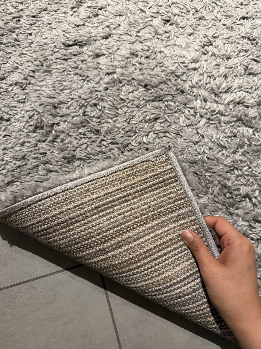 Ikea Tappeti: IKEA Teppich ÄRENDE grau 120x180 cm  – Usato da Zürich venduto da mar_rcn2 1