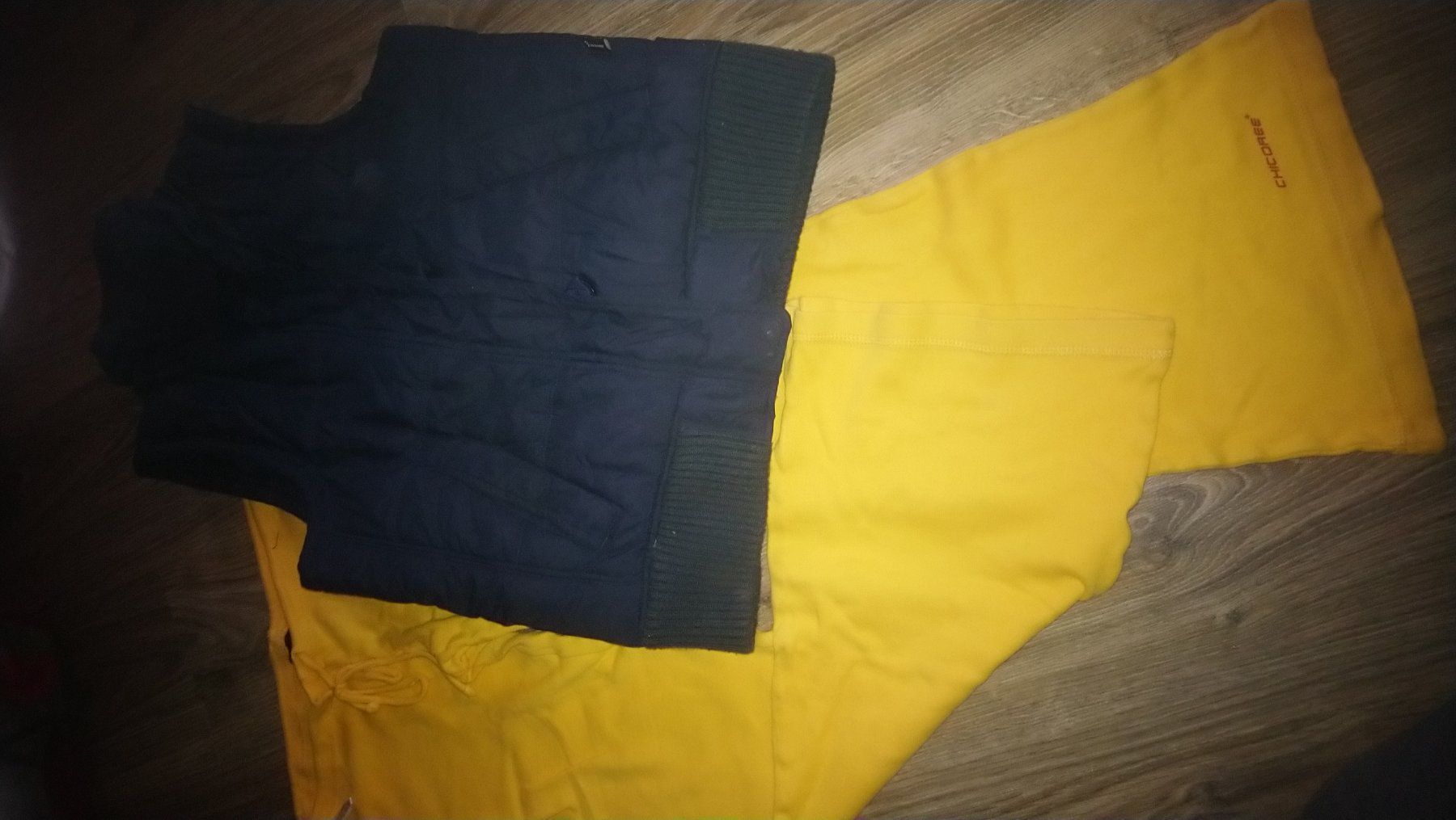 Lotti di vestiti: Kleiderpaket gr. S – Usato da Grossdietwil venduto da GNOM313 5