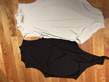 Lot de 2 bodys H&M femme - noir et blanc - taille S - occasi