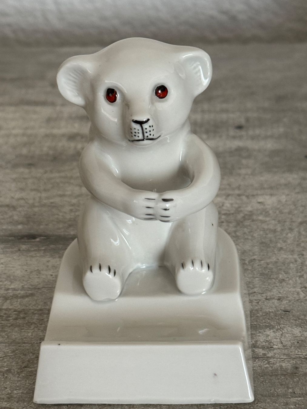 Figurines: PORZELLAN-EISBÄR – D'occasion à Neuendorf par Sternenzauber17 4