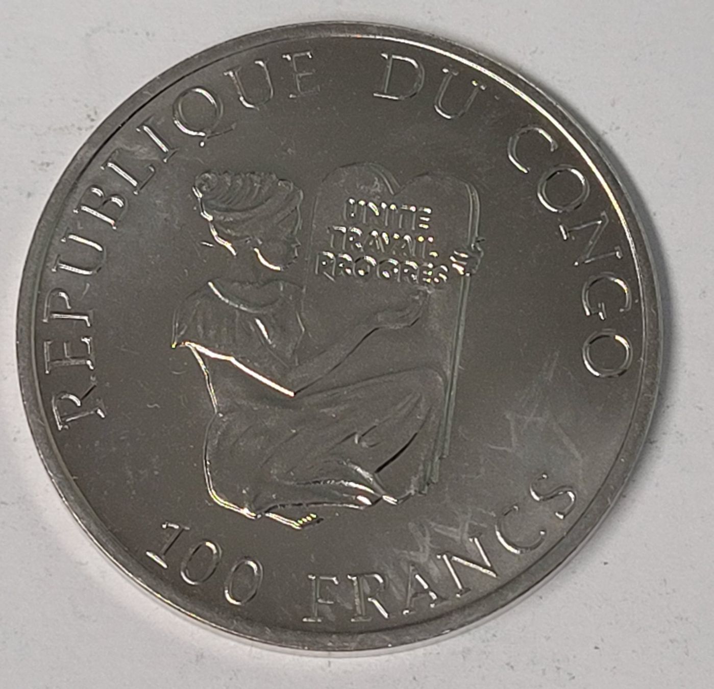 Tutti le monete: 100 FRANCS / KONGO/CONGO 1994 (Spinosaurus) – Usato da Mumpf venduto da antonio_schweiz_961 1