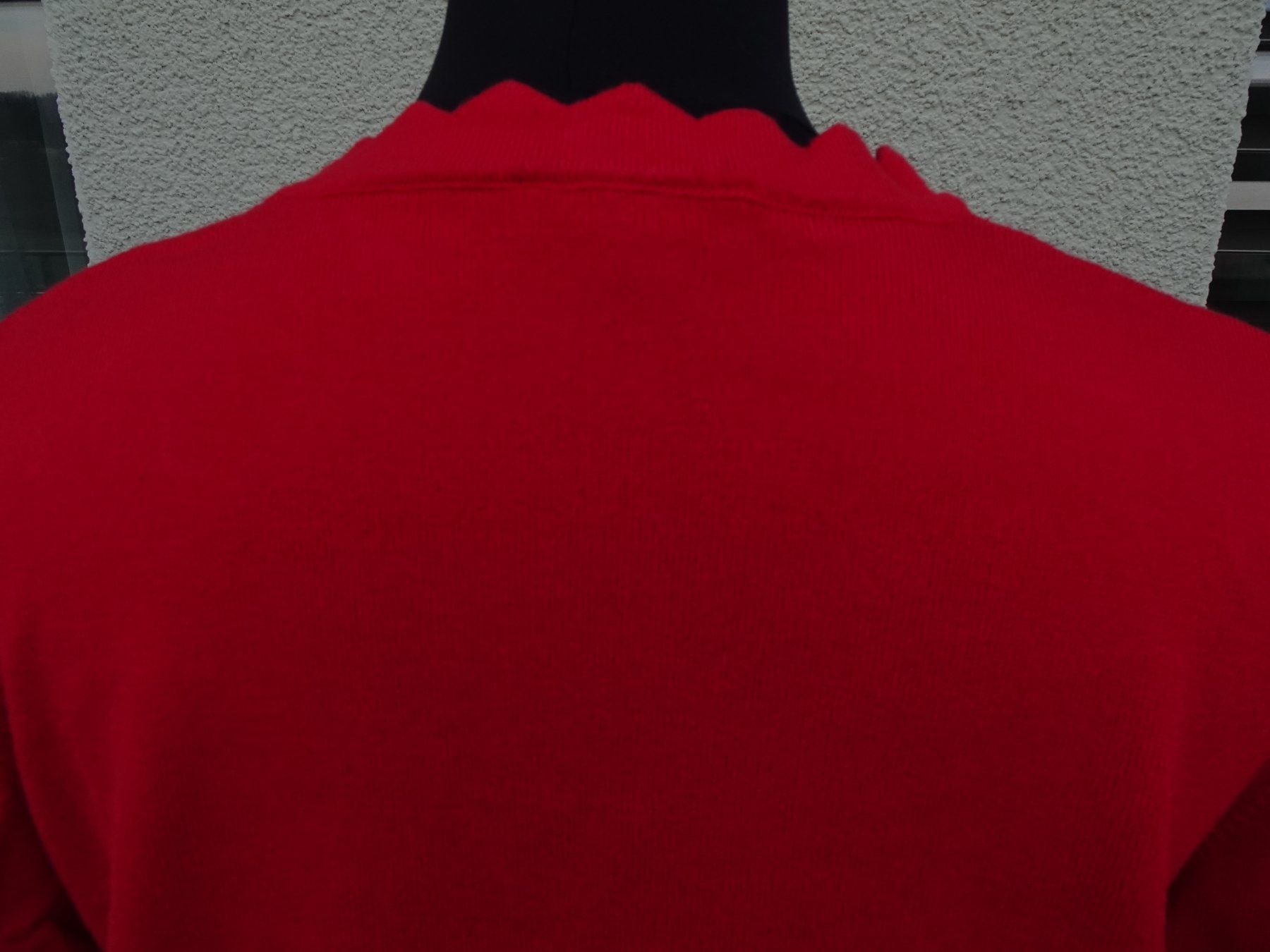 More & More Giacche: Strickjacke More & More rot mit Perlen Knöpfen Gr 40 – Usato da Winterthur venduto da blumeblau77 6