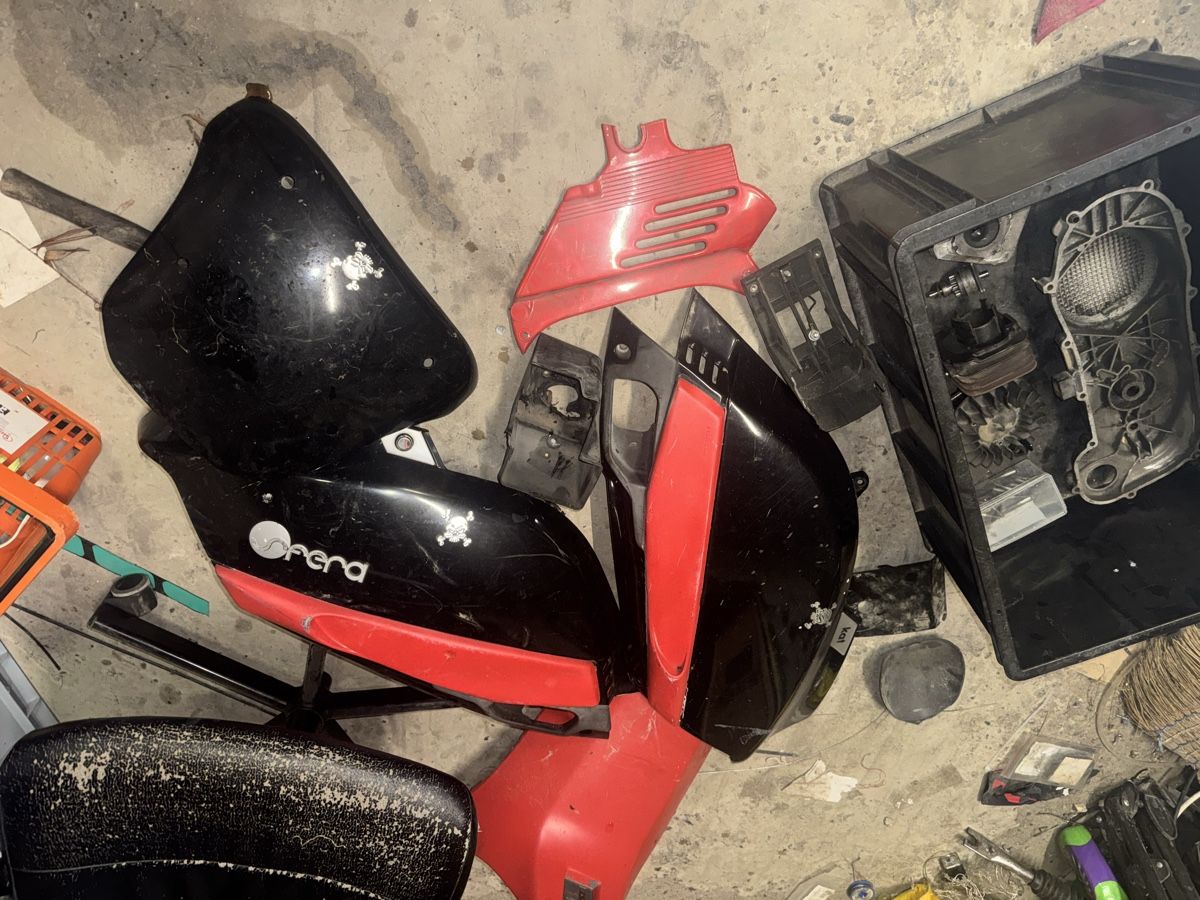Piaggio Scooters: Piaggio Sfera NSL 50ccm Ab platz – Défectueux à Büren an der Aare par erk_sdp8 6