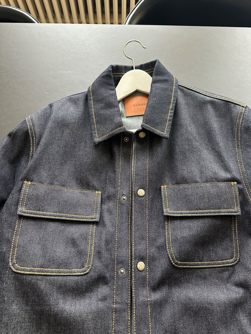 Sandro Giacche: Sandro Denim Jacke Overshirt, neu, XL – Nuovo (secondo la descrizione) da Zürich venduto da Skinwalker 1