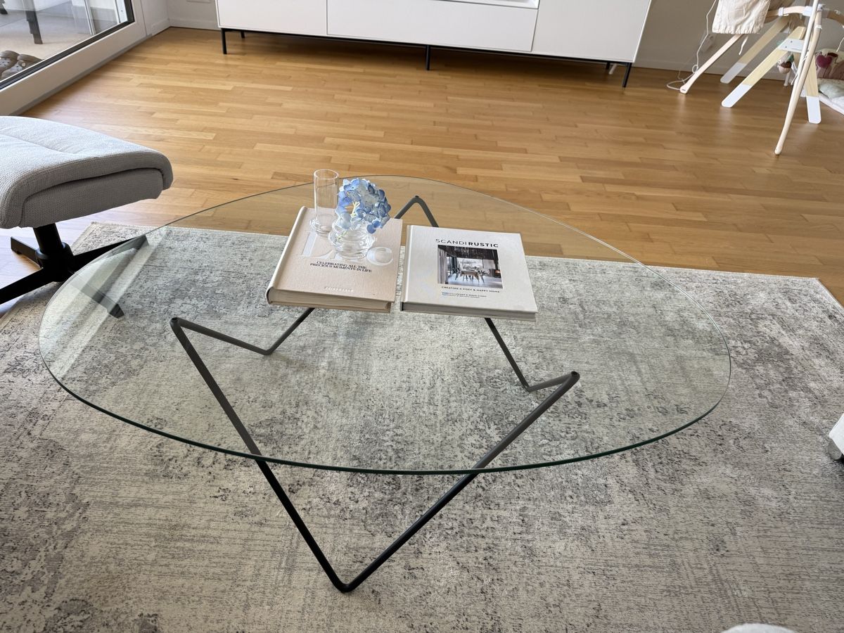 Tische: Gubi Pedrera Couchtisch Glas – Gebraucht aus Küssnacht am Rigi von edo_7ww7 2
