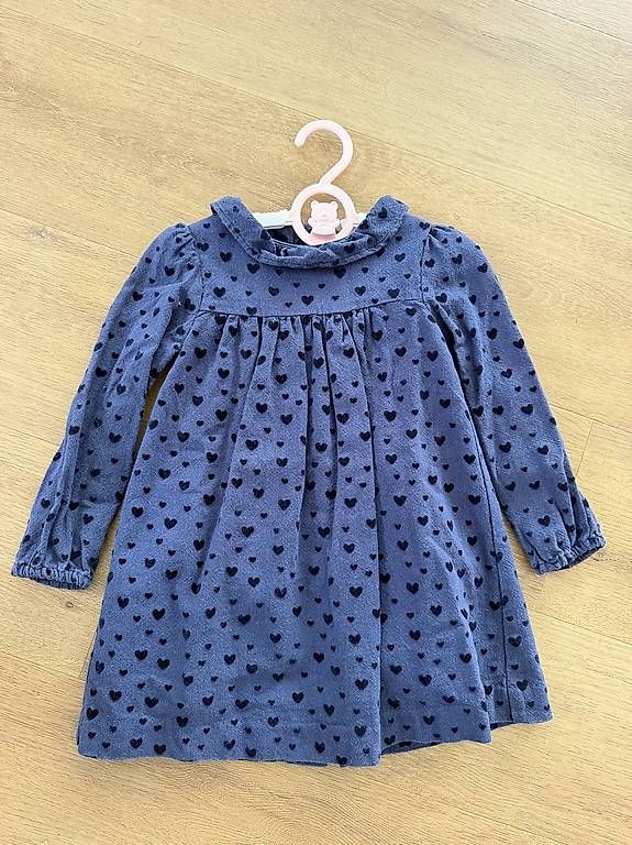 Lotti & Set di vestiti: Drei hübsche Kleider - 86/92/98 – Usato da Bäch SZ venduto da Blansz 1
