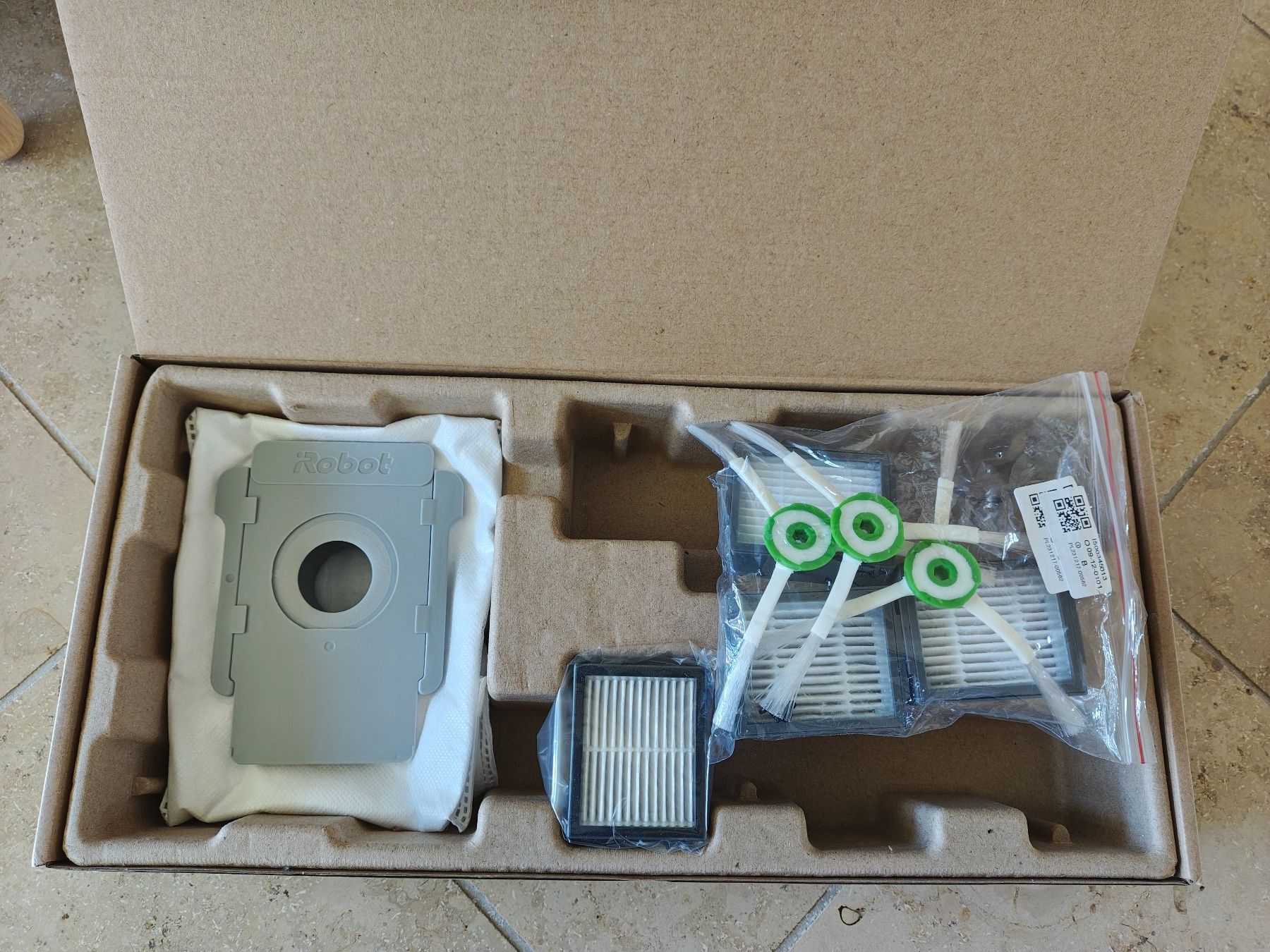 Irobot Aspirateurs & Accessoires: iRobot Roomba i7+ – D'occasion à Zürich par ric_8mg7 4
