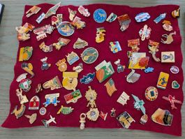 GROS LOT 90 + pins vintage 80s-90s, UBS Hugo Ferrari Coca 