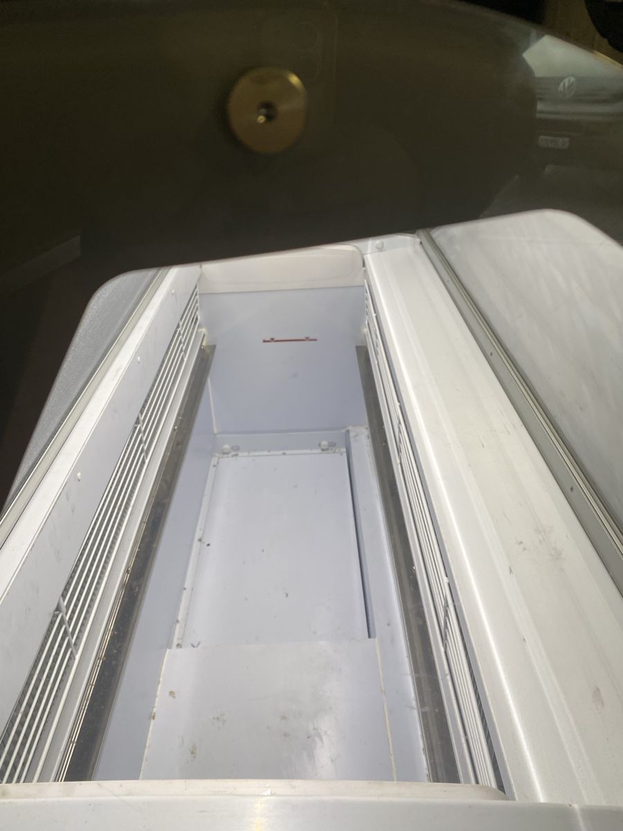 Elettrodomestici da cucina: Glacé Vitrine - Eisvitrine  – Usato da St. Gallen venduto da wartau04 2