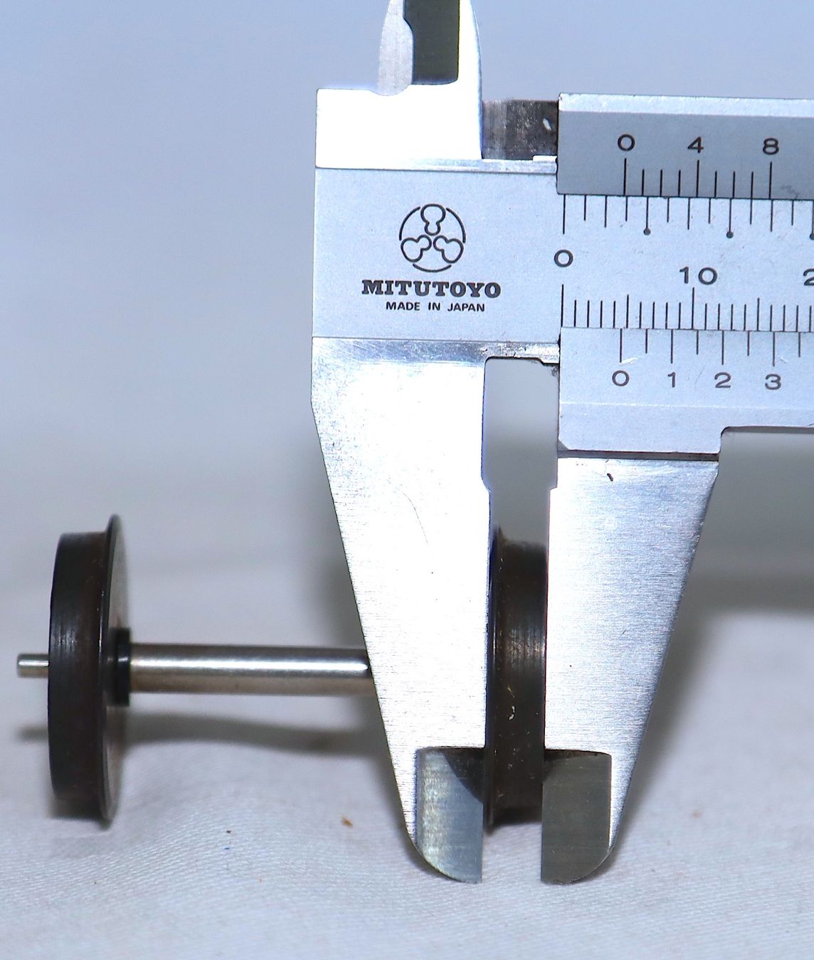 Modellini di ferrovie: ACHSEN-PAAR ISLOLIERTVON OLD PULLMANN SPUR 0 – Nuovo e nell'imballaggio originale da Ipsach venduto da locky55 4