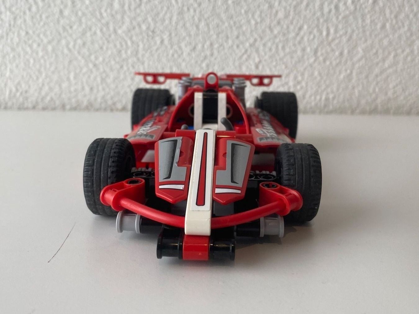 Lego Kit di costruzioni: Lego TECHNIC Rennwagen 42011 – Usato da Mellingen venduto da Lapequenita 1