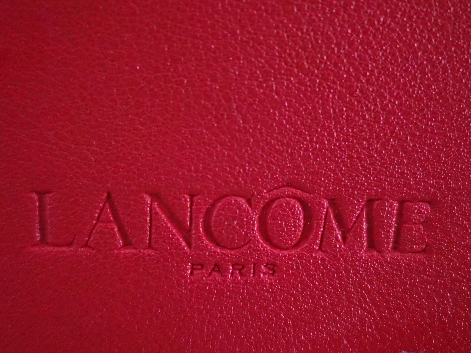 Taschen für Damen: Lancome Kosmetiktasche – Neu (gemäss Beschreibung) aus Gossau SG von sar_7vt5