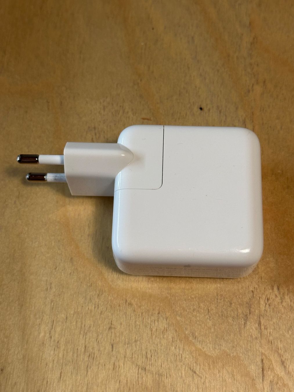 Apple Caricabatterie: Apple 35W Dual USB‑C Power Adapter Charger Plug iPhone iPad – Usato da St. Gallen venduto da S_rnw2