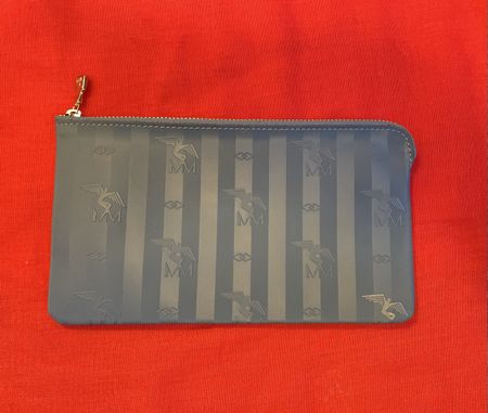 Maison Mollerus Pochette, Täschli