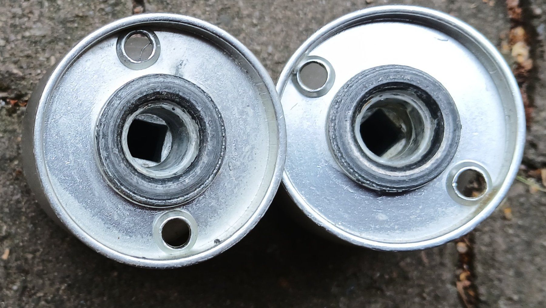 Ferramenta: 2x Türknöpfe Metall rund silberfarbig – Nuovo (secondo la descrizione) da Sissach venduto da mar_xc7r 2