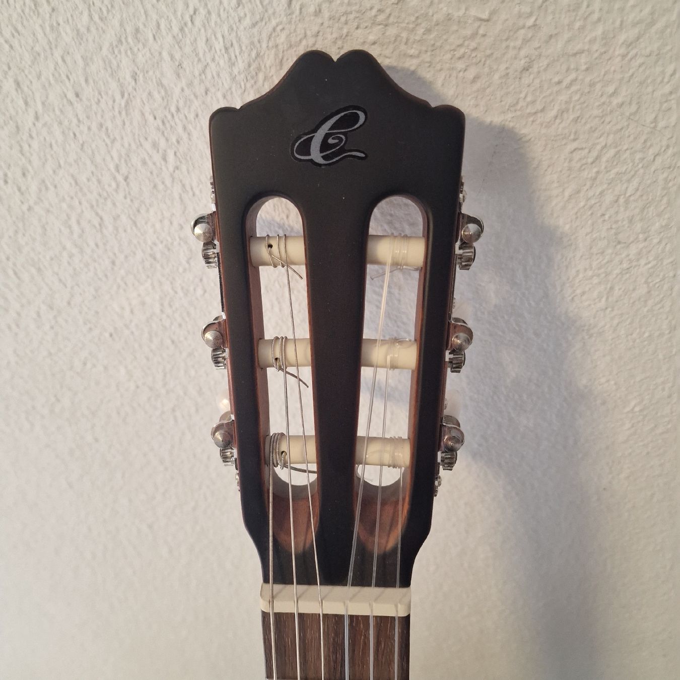 Musikinstrumente: Gitarre Cuenca Schwarz Matte – Gebraucht aus Zürich von Lelela 4