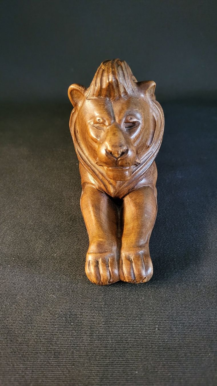 Statuette: Holz-Schnitzerei LÖWE – Usato da Basel venduto da spinne02 2