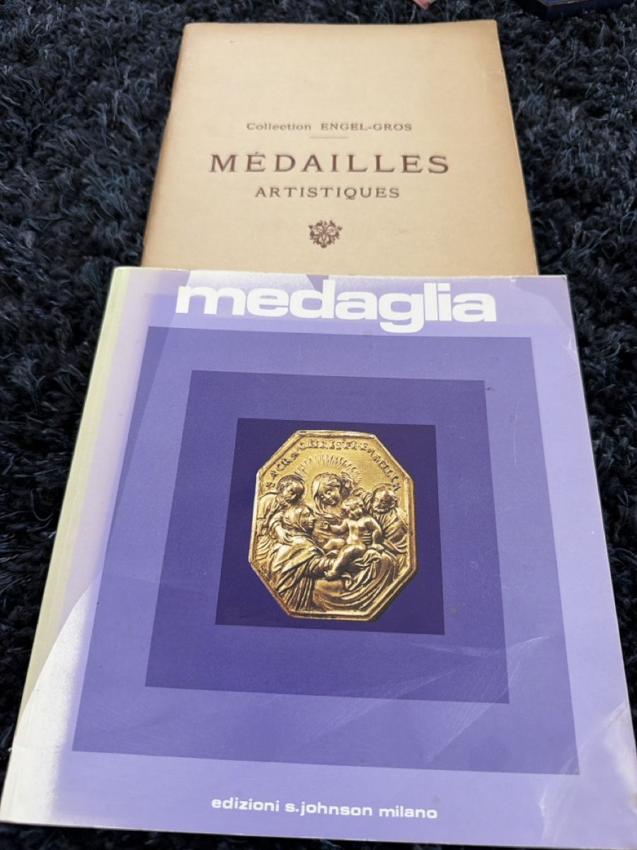 Medaglie: Libre de médailles  – Usato da Hittnau venduto da Pat_yl7f
