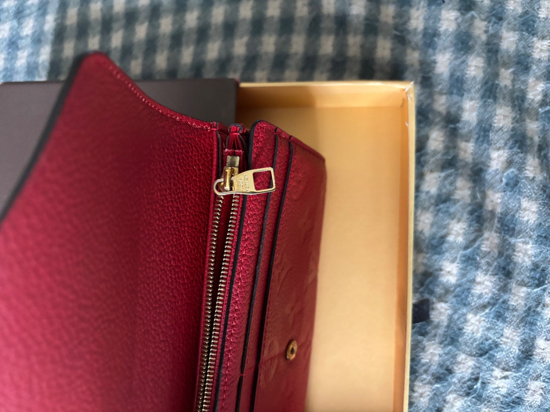 Louis Vuitton Portamonete: LOUIS VUITTON Portefeuille Sarah Emp – Usato da Buttes venduto da ButtA15 8