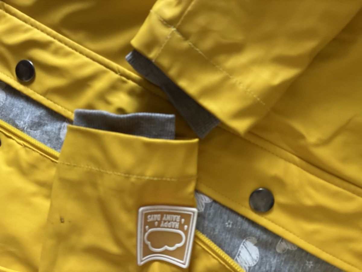 Vestes & Manteaux: Regenjacke Gr 128 – D'occasion à Stettfurt par San_w9gd 2