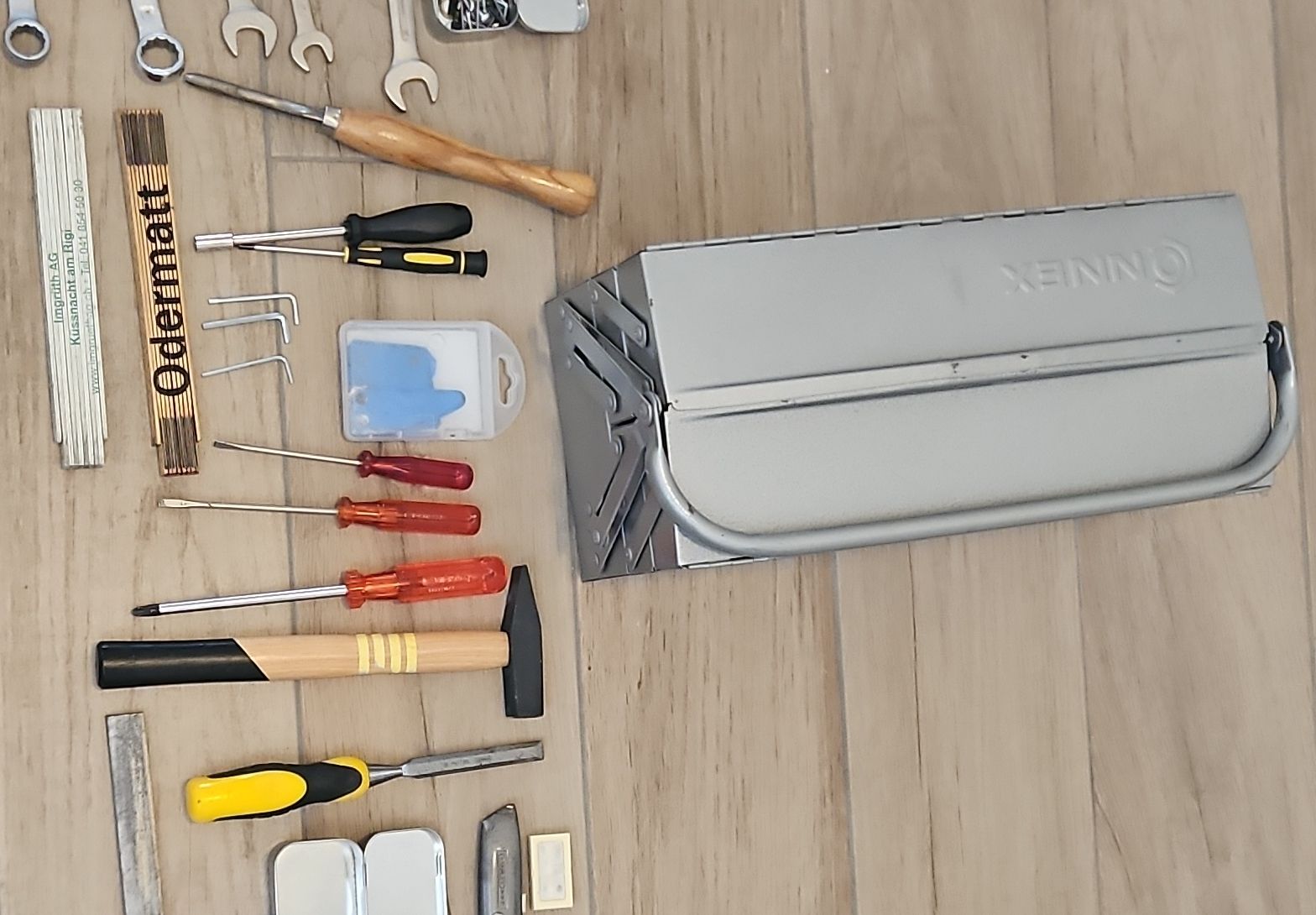 Tutti gli attrezzi: Werkzeugkoffer mit Werkzeug – Usato da Luzern venduto da Klusen91 1