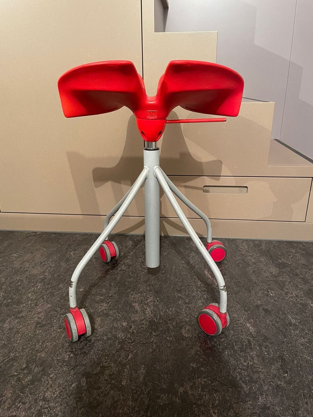 Sedie: Binaria Hocker Designklassiker BD Barcelona Design – Usato da Romanshorn venduto da BREZELKING 1