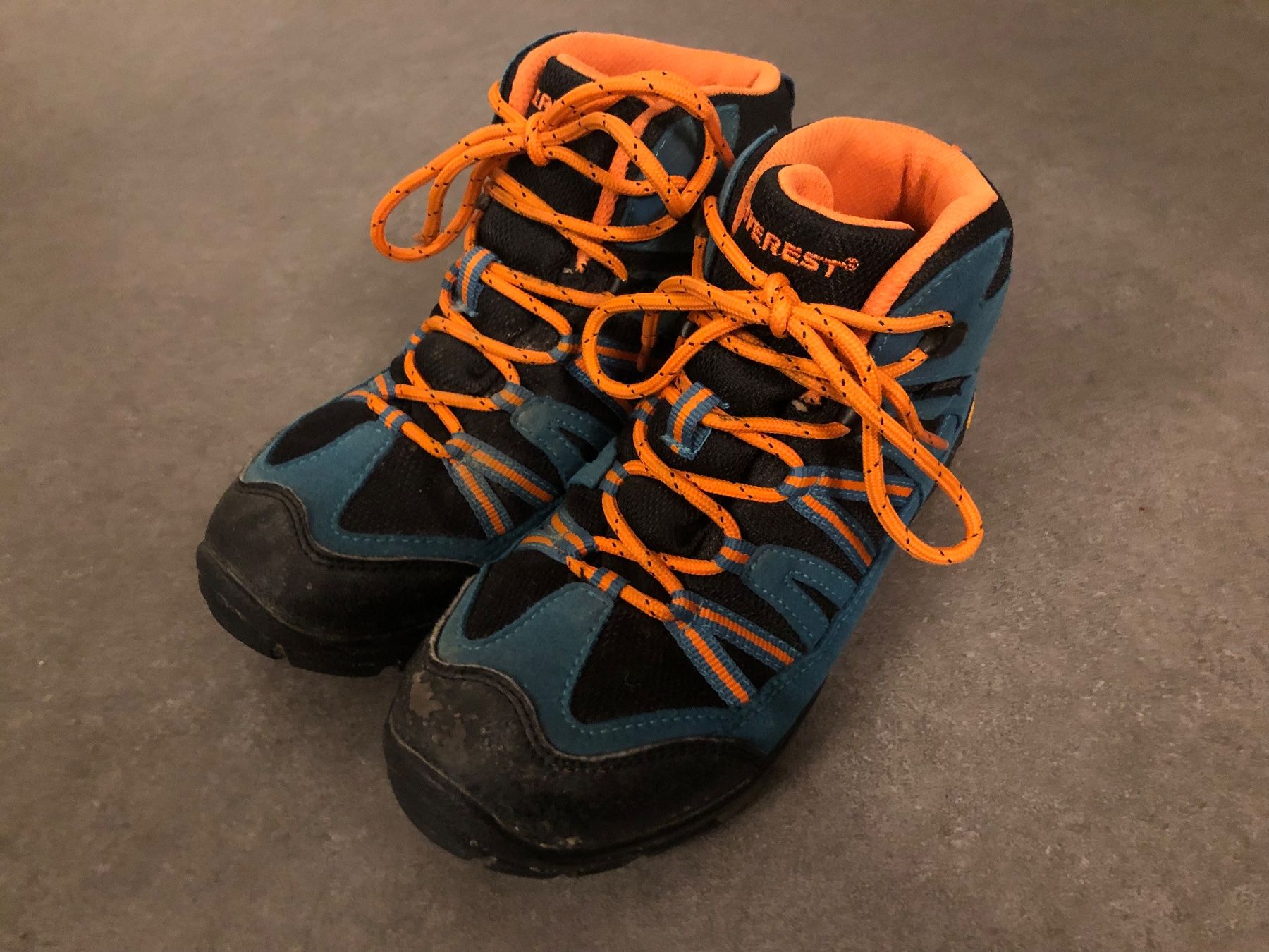 Everest Chaussures garçon: Wanderschuhe, Größe EUR 33 – D'occasion à Kirchdorf AG par Garten2020.