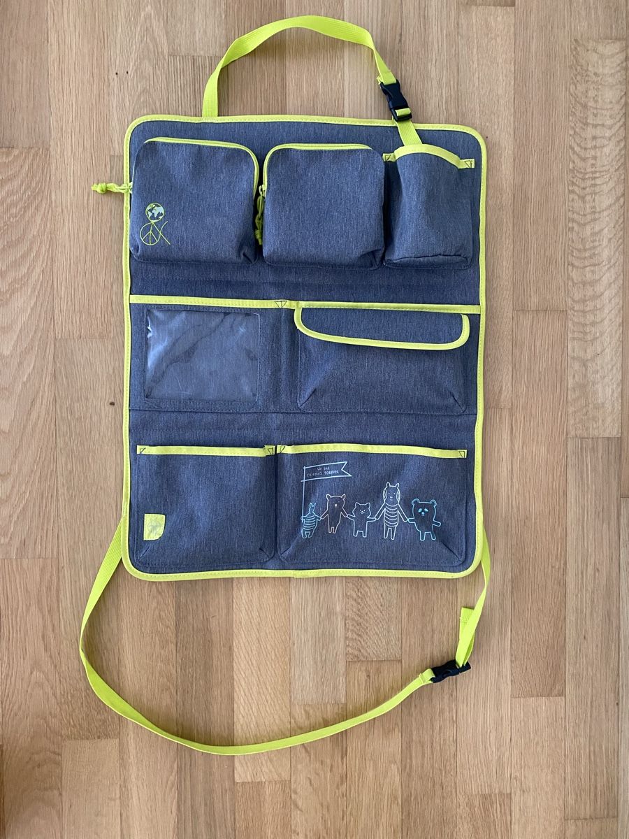 Lässig Kindertaschen: Lässig Kinder-Auto-Organizer, grau-grün, neuwertig  – Gebraucht aus Ehrendingen von Uxaxa