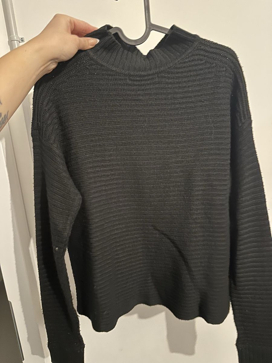 Pullover & Sweatshirts: Schwarzer Strickpullover mit Rollkragen, Grösse M – Gebraucht aus Reinach BL von Alles_muss_weg00 1