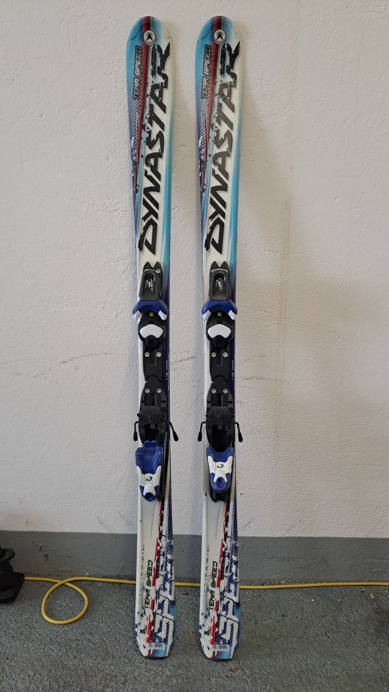 Dynastar Skis: Dynastar Team Speed Kinder Ski 130 cm – Gebraucht aus Thun von crisni