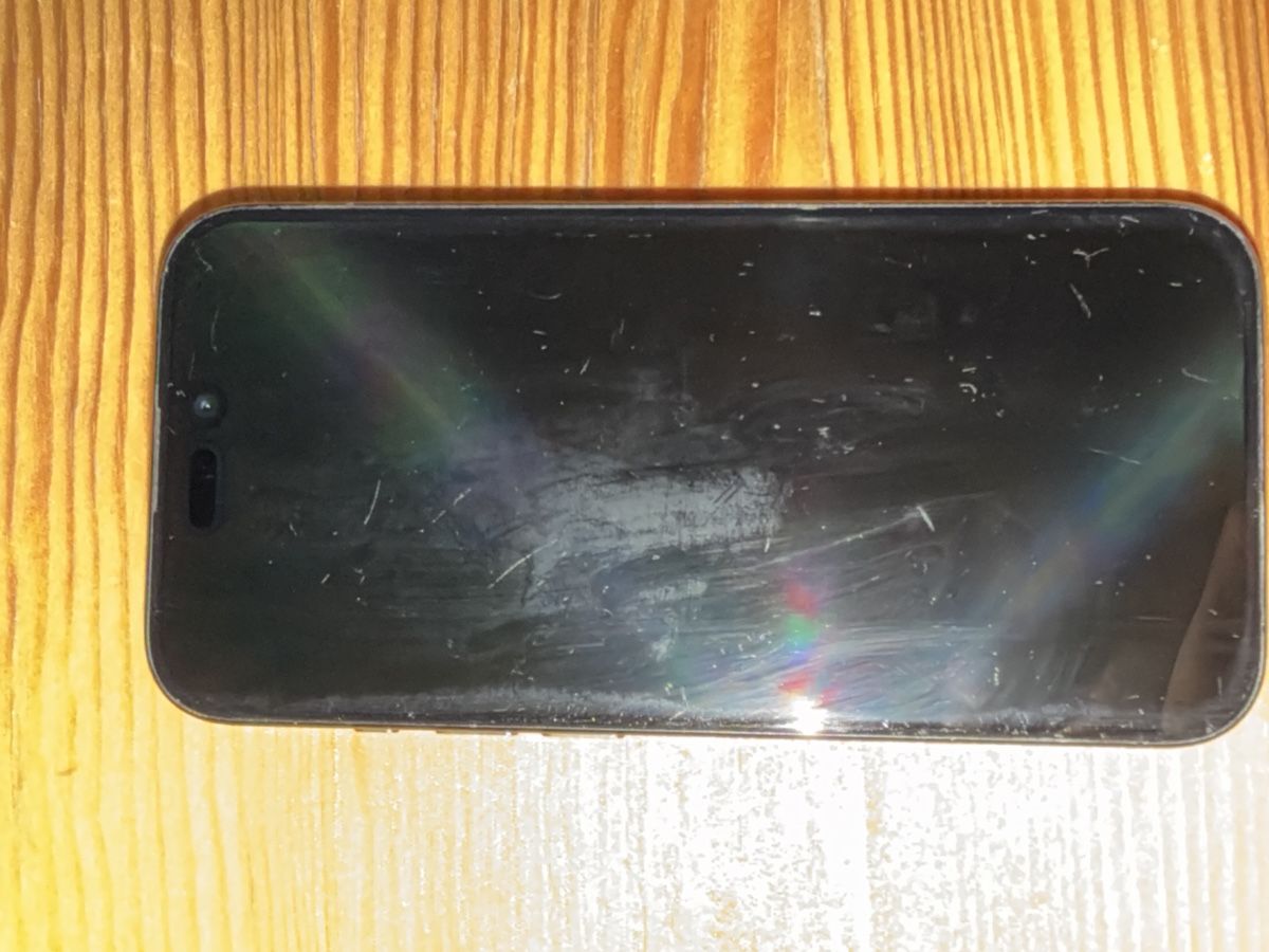 Apple Telefoni cellulari / Smartphones: Apple iPhone 15 Pro 128GB black Titanium – Usato da Wohlenschwil venduto da koe_fhd9 7