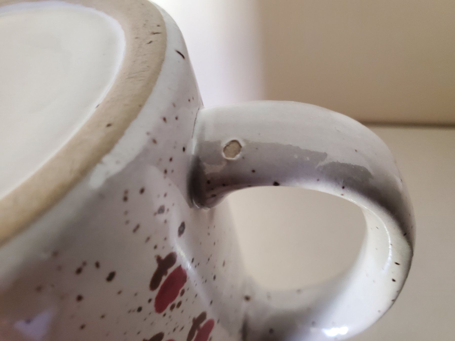 Tassen: Mug vintage fleurs rouges – Gebraucht aus Rennaz von La_malle_du_dauphin 4