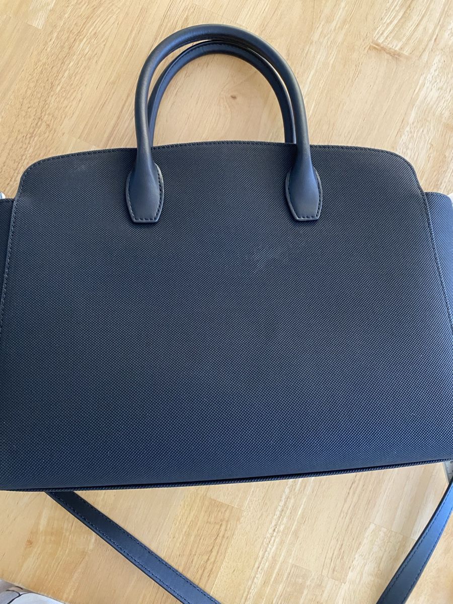 Lacoste Sacs femmes: Lacoste Tasche schwarz – D'occasion à Horw par bijou1986 6