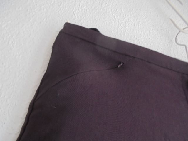 Hosen: Hose Dunkelbraun Gr. 21 NEU – Neu (gemäss Beschreibung) aus Hinwil von Glasperlen 7