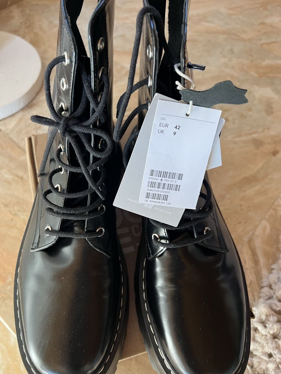 H&M Scarpe da donna: Bottes en cuir – Nuovo e nell'imballaggio originale da savièse venduto da karukeragwada