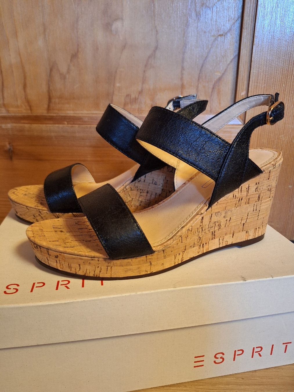 Esprit Scarpe da donna: Keilsandalen ESPRIT, Gr. 37, NEU – Nuovo e nell'imballaggio originale da Kernenried venduto da bouquet1 1