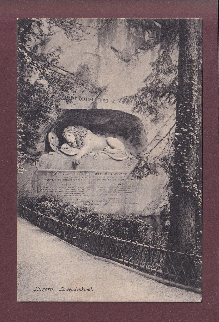 Cartoline postali: LUZERN - Löwendenkmal – Usato da Pully venduto da nicecards