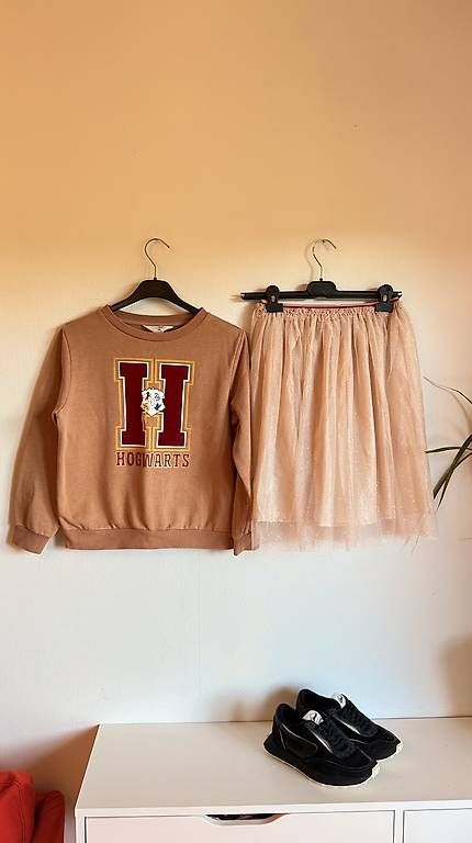 H&M Completi: H&M eleganter Anzug 134-140cm – Usato da Binningen venduto da rit_7nbr 3