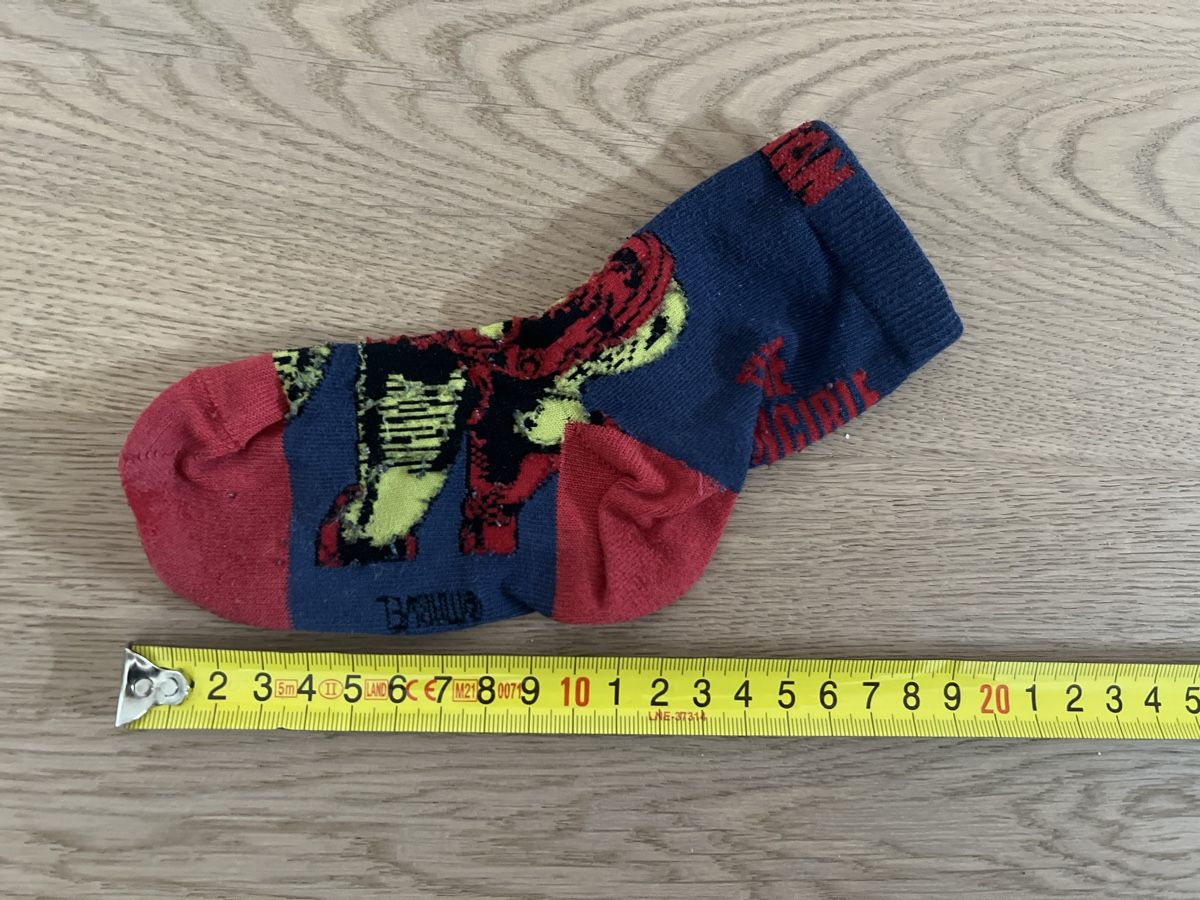 Calze per bambini: Marvel Superhelden Socken, 3 Paar, Gr 23-26, – Usato da Oensingen venduto da katepe 1